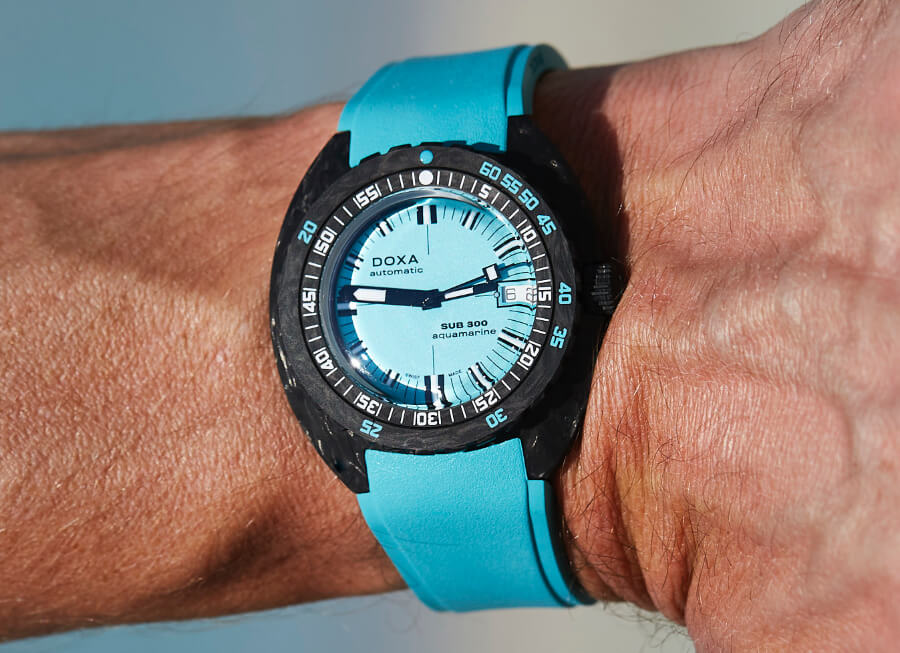 Doxa SUB 300 Carbon COSC review