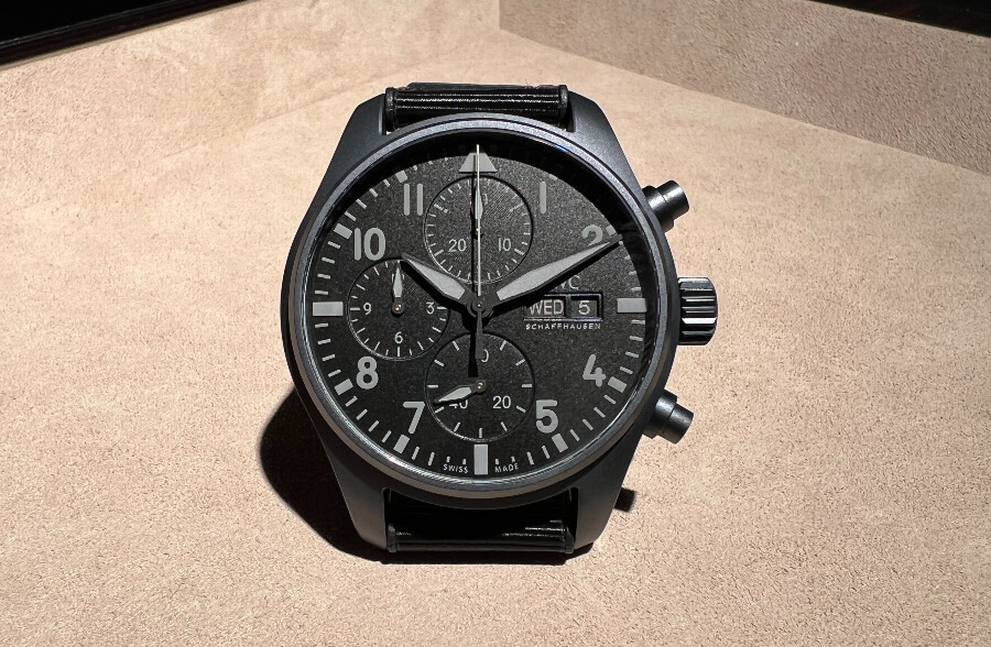 Review IWC Pilot’s Watch Chronograph 41 Top Gun Ceratanium